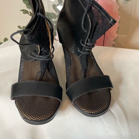 Authentic Maison Martin Margiela MM6 Black Mesh Net and Leather Wedge. - Picture 5 of 14